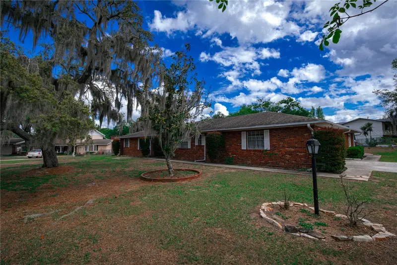 3618 Royal Ct N, FL