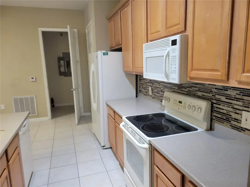 7905 N Seminole Blvd #3404, FL