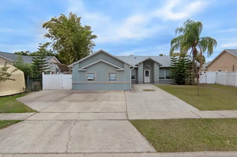Buenaventura Lakes pending