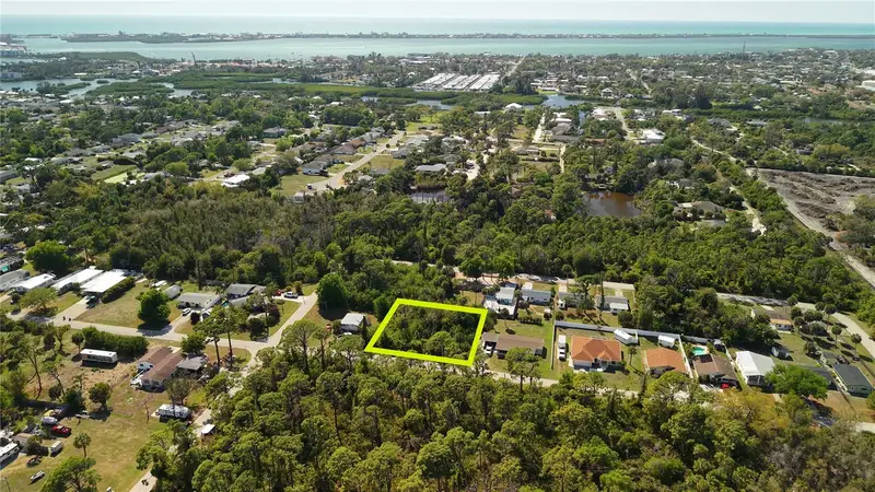 746 Palmetto St, FL