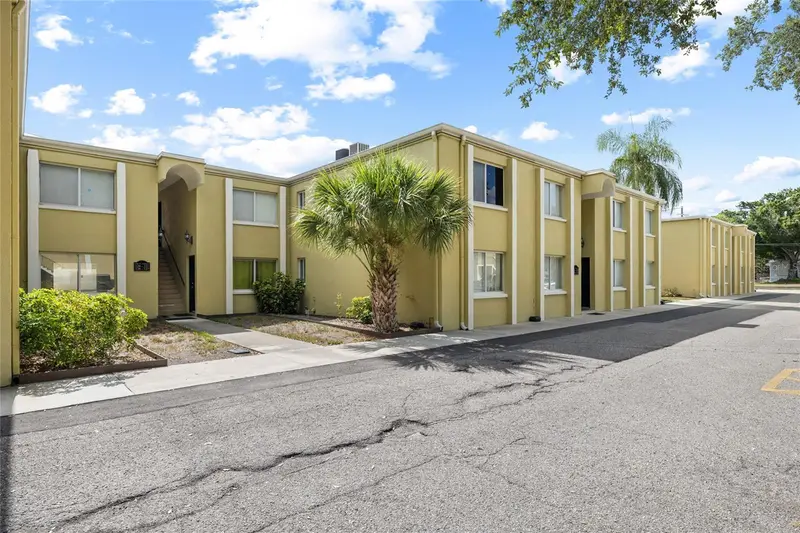 3206 W Azeele St #227, FL