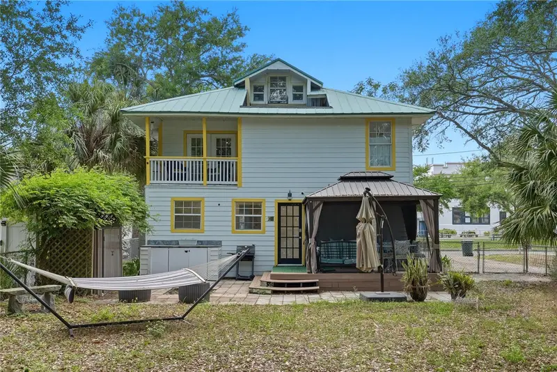 516 5th Ave N, FL