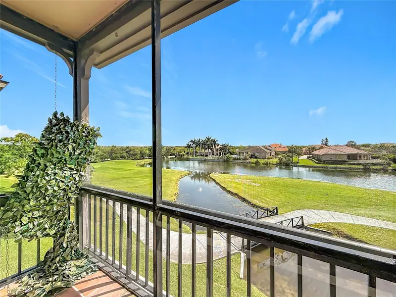 2400 Feather Sound Dr #933, FL