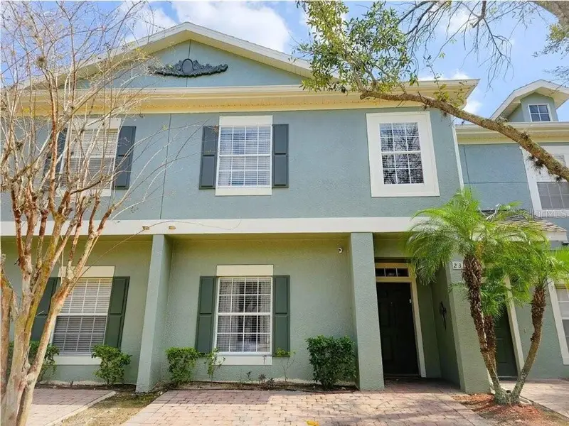 2311 Caravelle Cir, FL
