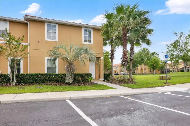 3012 Secret Lake Dr, FL