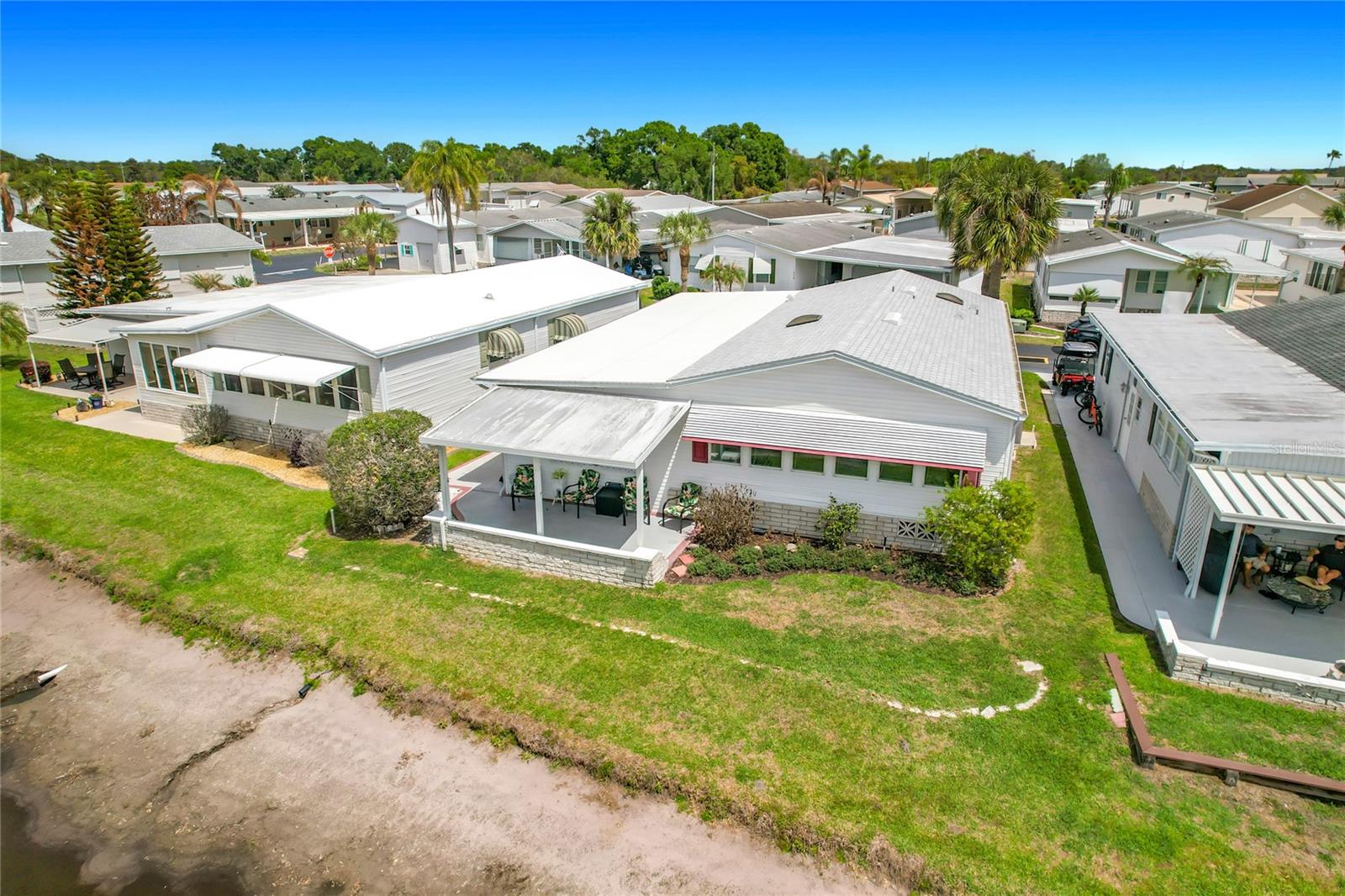 499 Village Blvd, FL