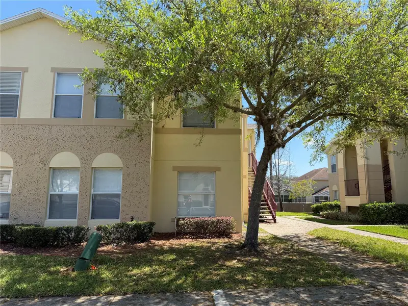 2864 Club Cortile Cir #A, FL