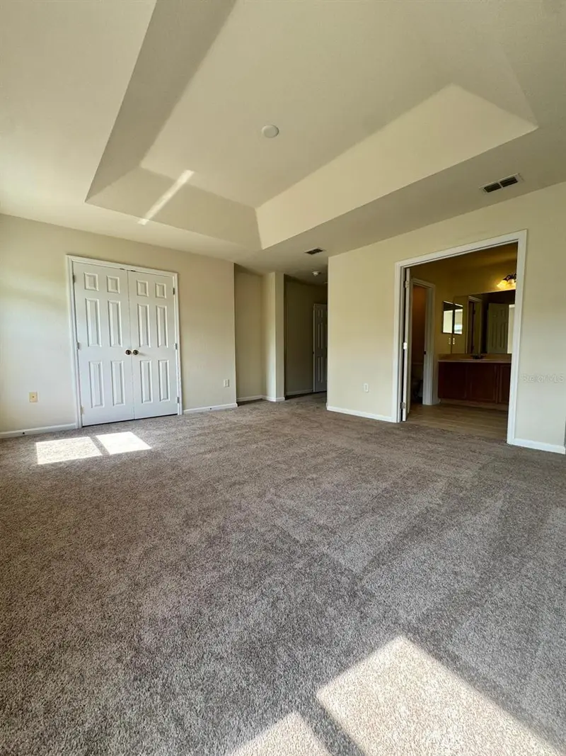 2543 Old Kent Cir, FL
