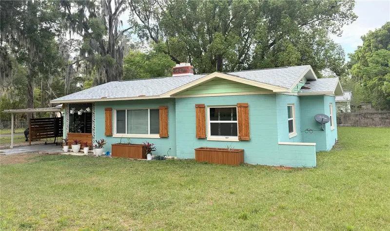 2131 Ne 3rd St, FL