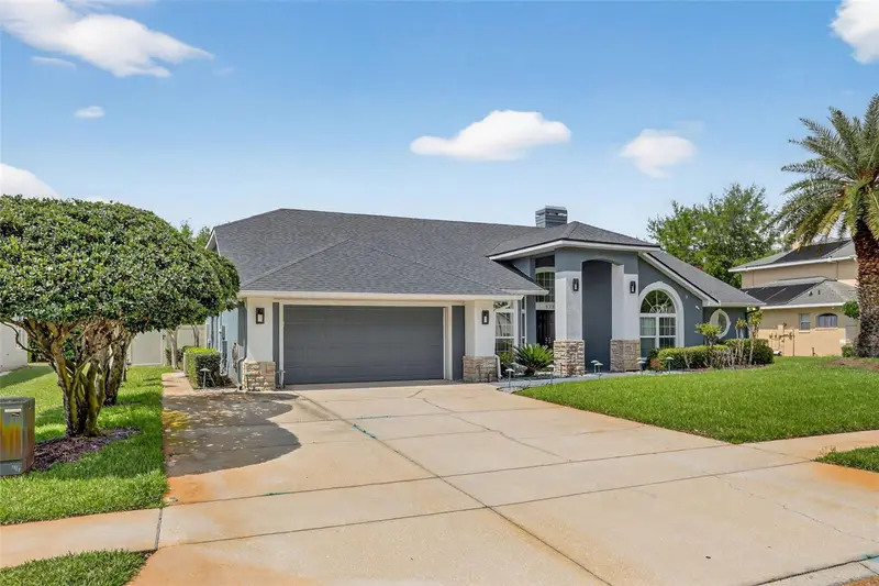5232 Hammock Cir, FL
