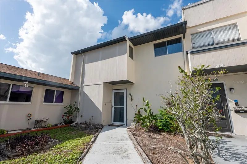 6860 Whitman Ct #32b, FL