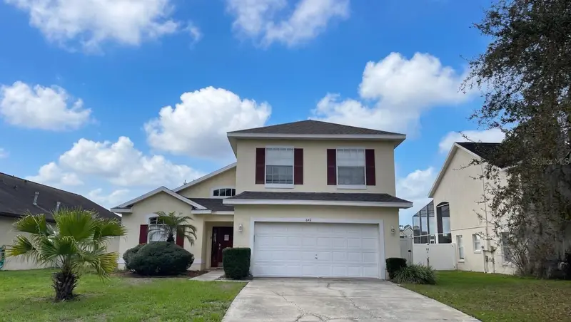 642 Pinewood Dr, FL
