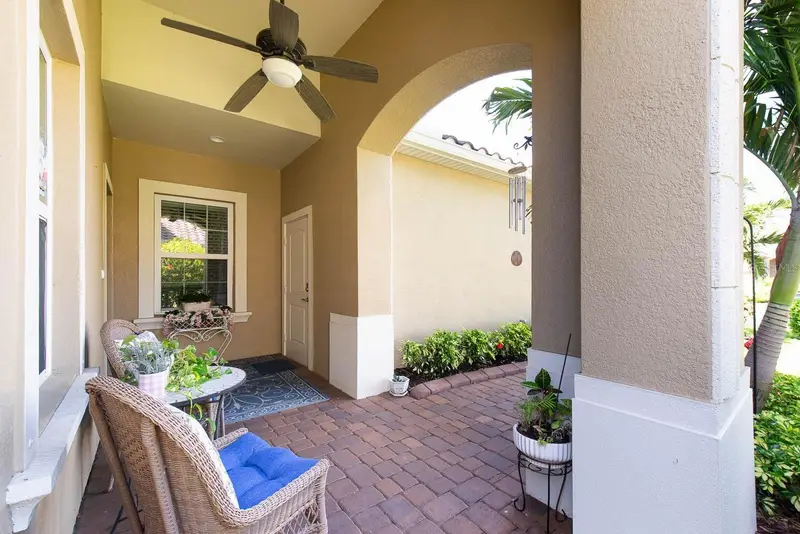 1503 Calle Grand St, FL