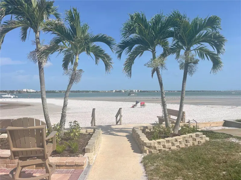 851 Bayway Blvd #103, FL