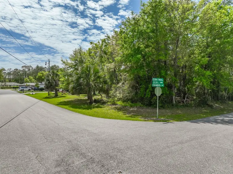 2 Zelda Ct, FL
