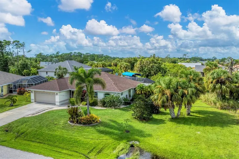 2555 Dixon Ter, FL