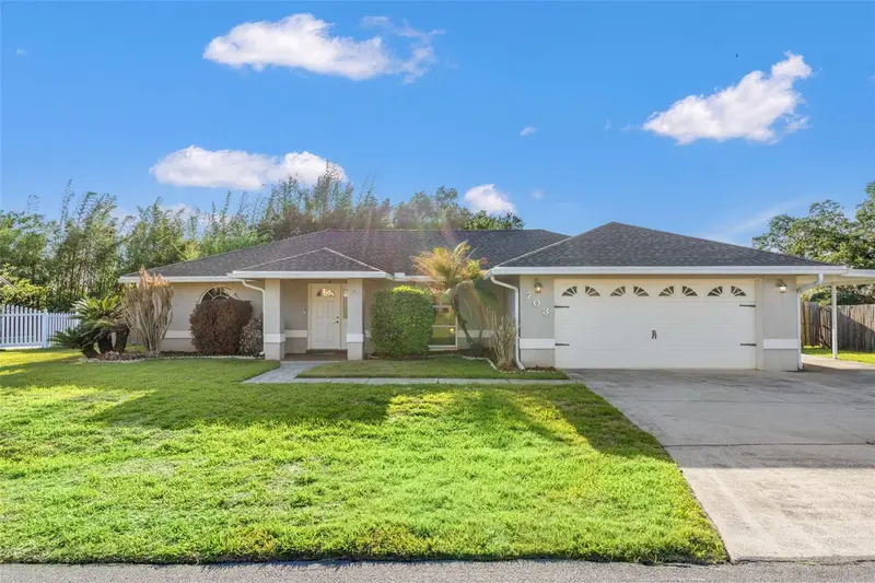 703 Scott Lake Village S, FL