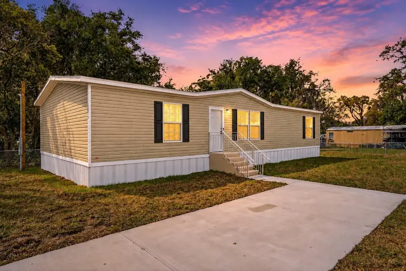 12015 Westbay Ave, FL
