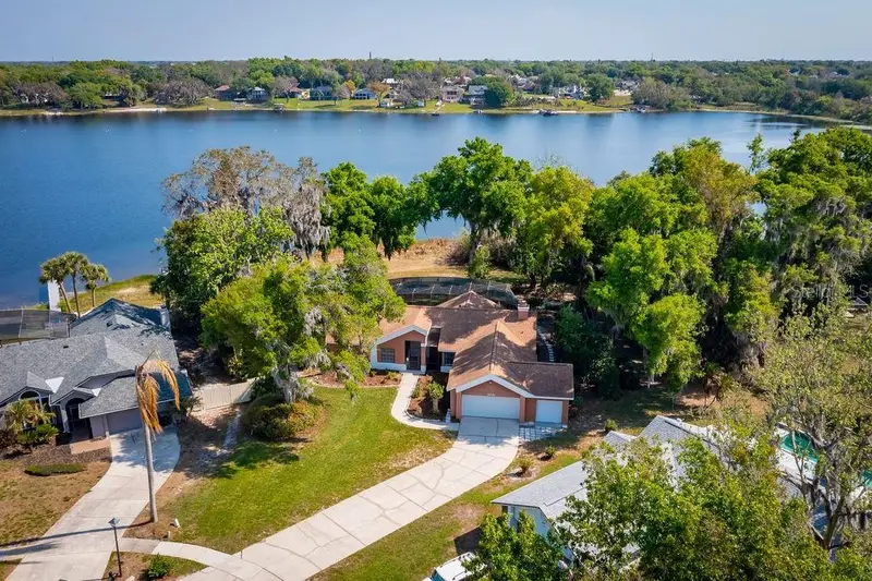 8701 Rose Pointe Ct, FL