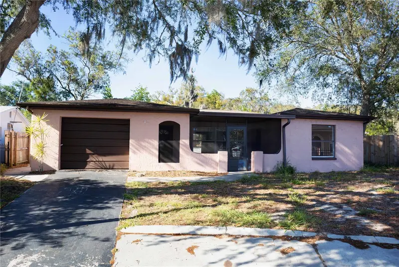 9939 Woodridge Ct, FL