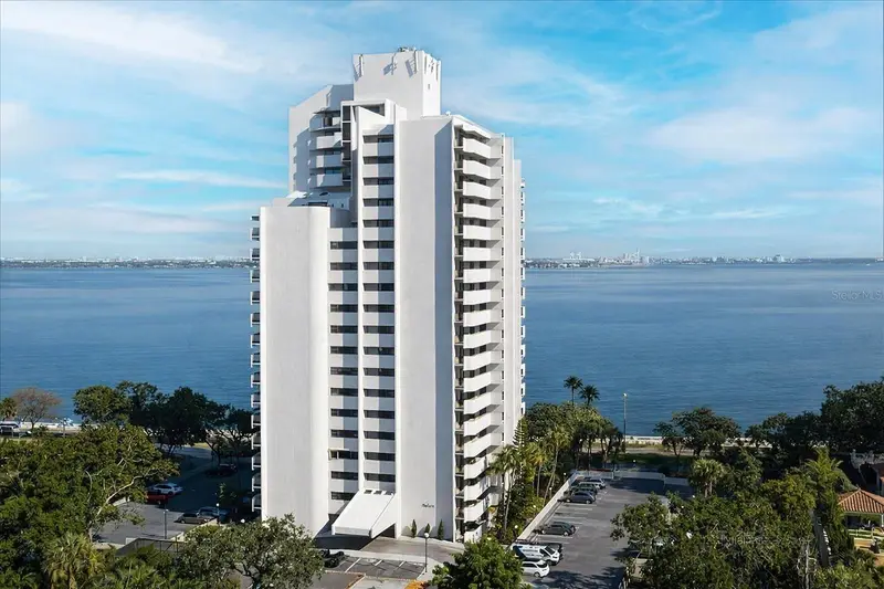 4141 Bayshore Blvd #2001, FL