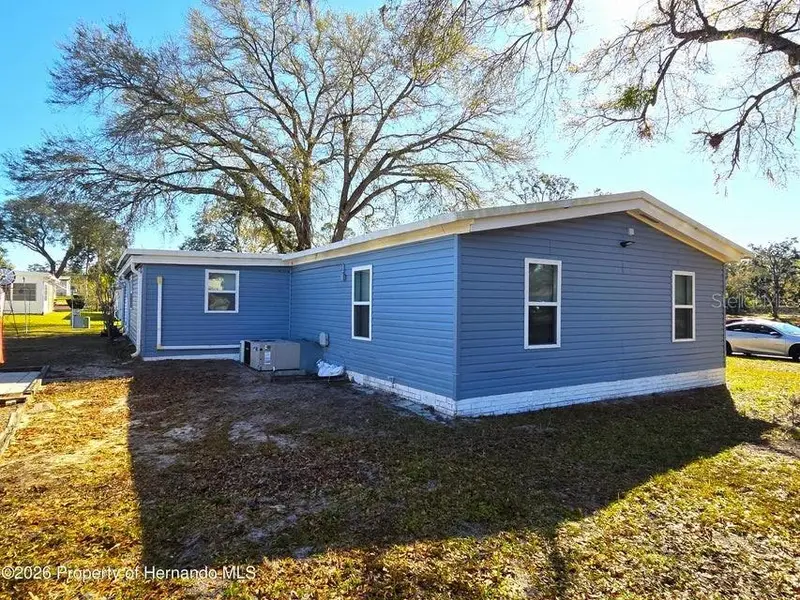 7338 First Loop Ave, FL