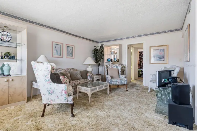 4890 Bay St Ne #326, FL