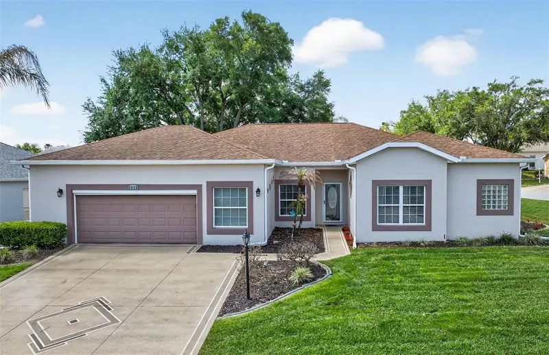 5036 Sawgrass Lake Cir, FL
