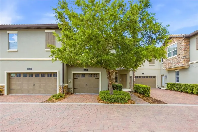 1365 Shinnecock Hills Dr, FL