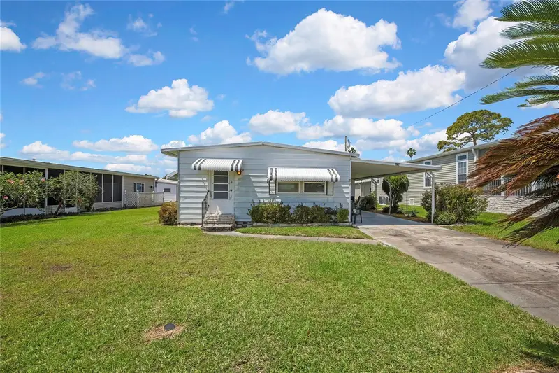 37 William Penn Way #13, FL