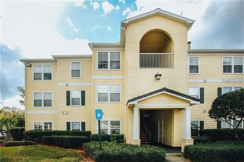 18302 Bridle Club Dr #18302, FL