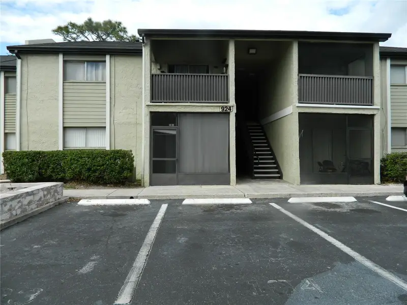 924 Lake Destiny Rd #A, FL