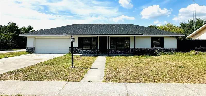 211 Marion Oaks Ln, FL