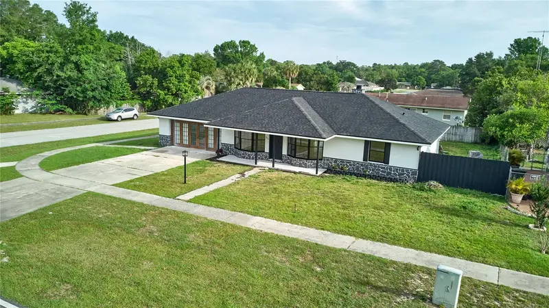 211 Marion Oaks Ln, FL