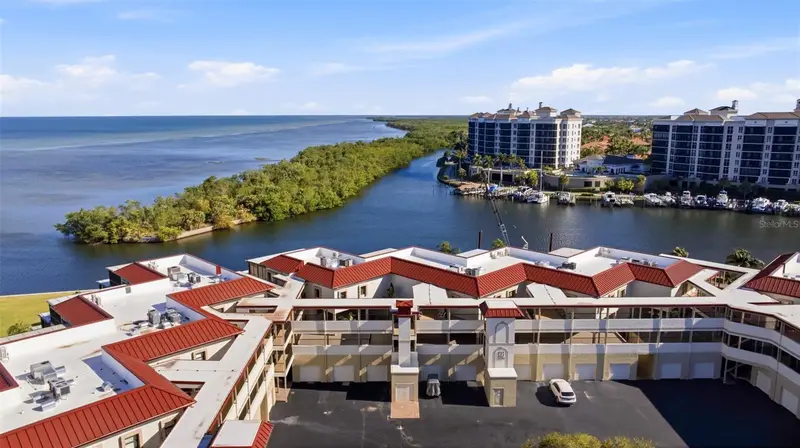 3270 Southshore Dr #72a, FL