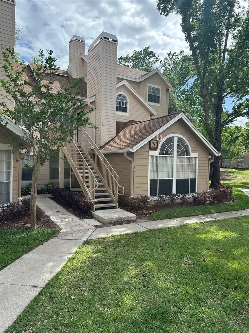626 Cambridge Way #98, FL