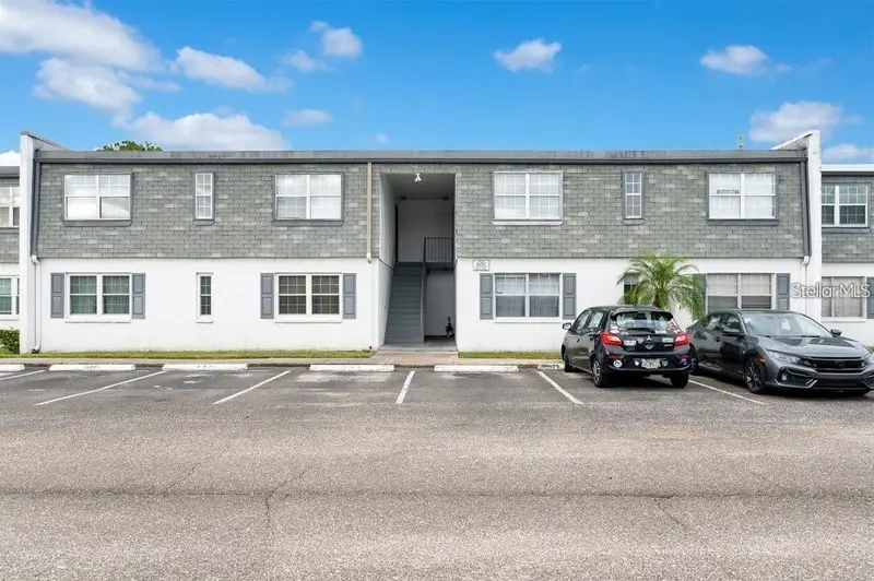 1000 S Semoran Blvd #815, FL