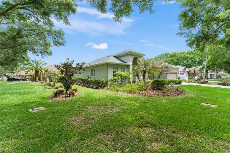827 Chatfield Way, FL