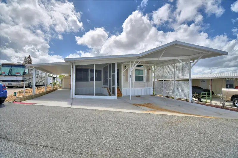 251 Patterson Rd #B23, FL