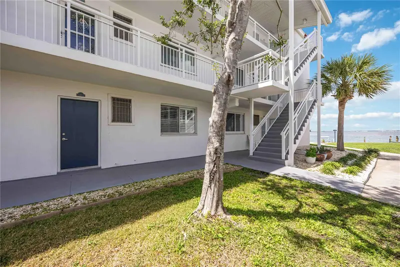769 John Ringling Blvd #2, FL