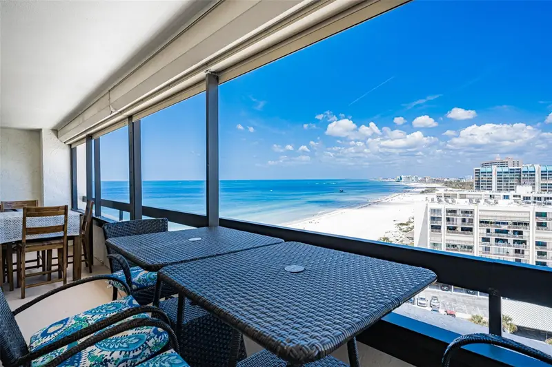 1460 Gulf Blvd #1205, FL