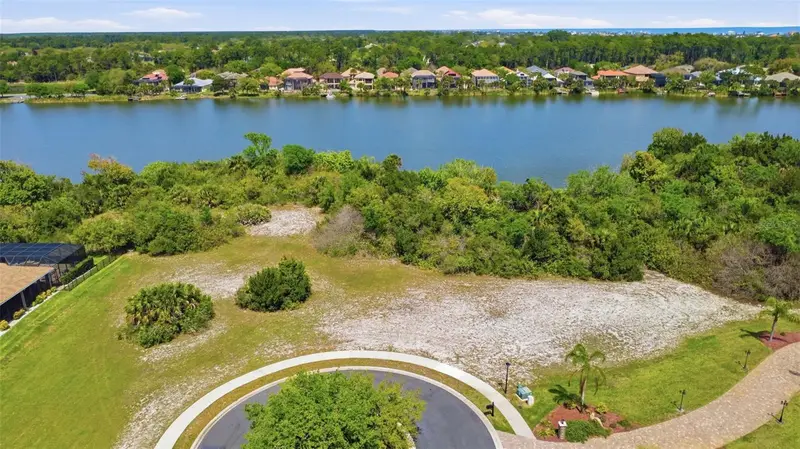 151 N Lakewalk Dr, FL