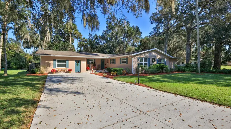 515 Oliver Dr, FL