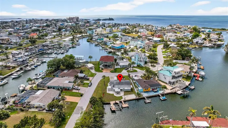 6645 Harbor Dr, FL