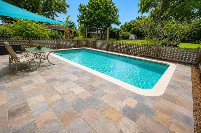 1713 14th Ave W, FL