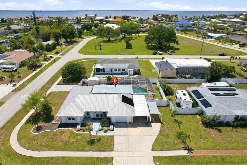 361 Wherley Ave Se, FL