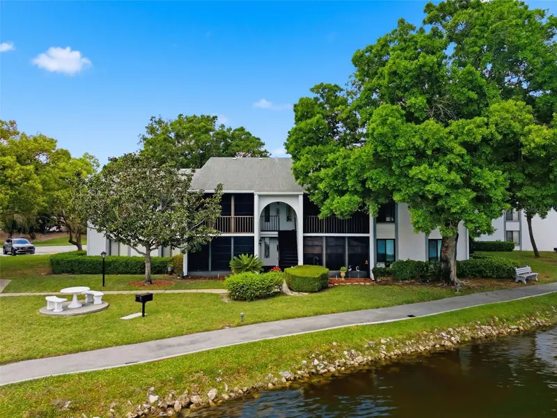 1135 Pine Ridge Cir W #A2, FL