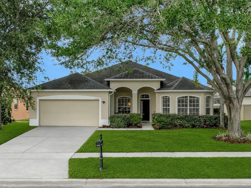 5218 Smokey Water Ln, FL