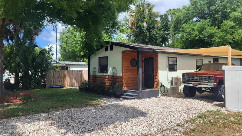 5115 67th Way N, FL