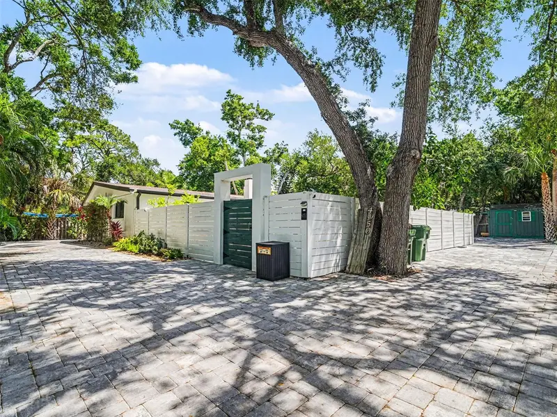 4050 Turks Cap Pl, FL